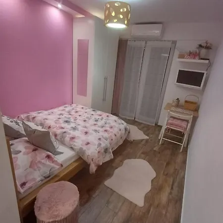 Apartma San Simon Close To